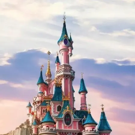 Modern House Disneyland Paris *